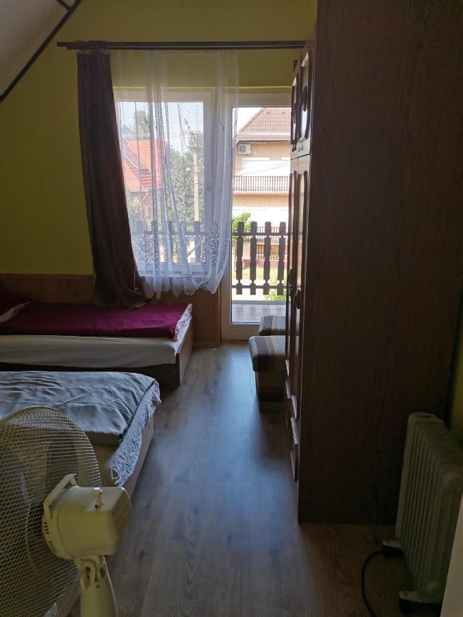Roland Apartman Apartment Balatonlelle Exterior photo
