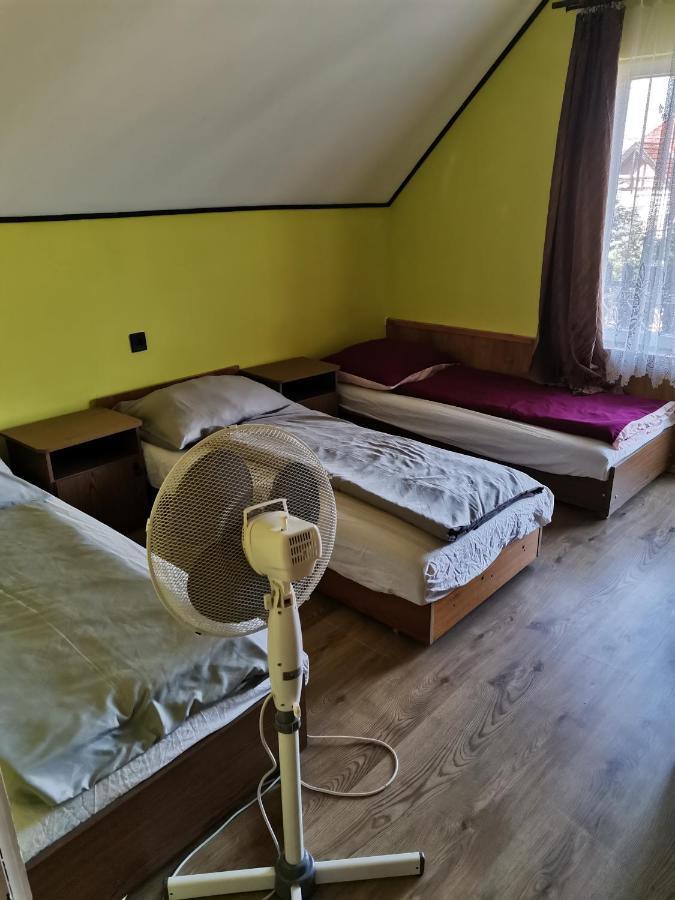 Roland Apartman Apartment Balatonlelle Exterior photo