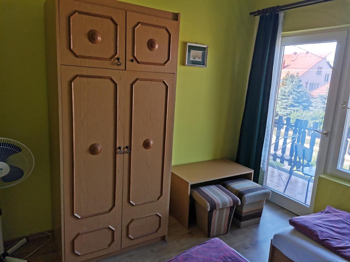 Roland Apartman Apartment Balatonlelle Exterior photo