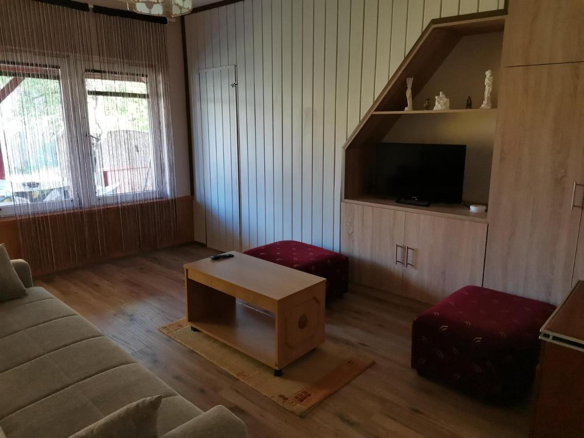 Roland Apartman Apartment Balatonlelle Exterior photo
