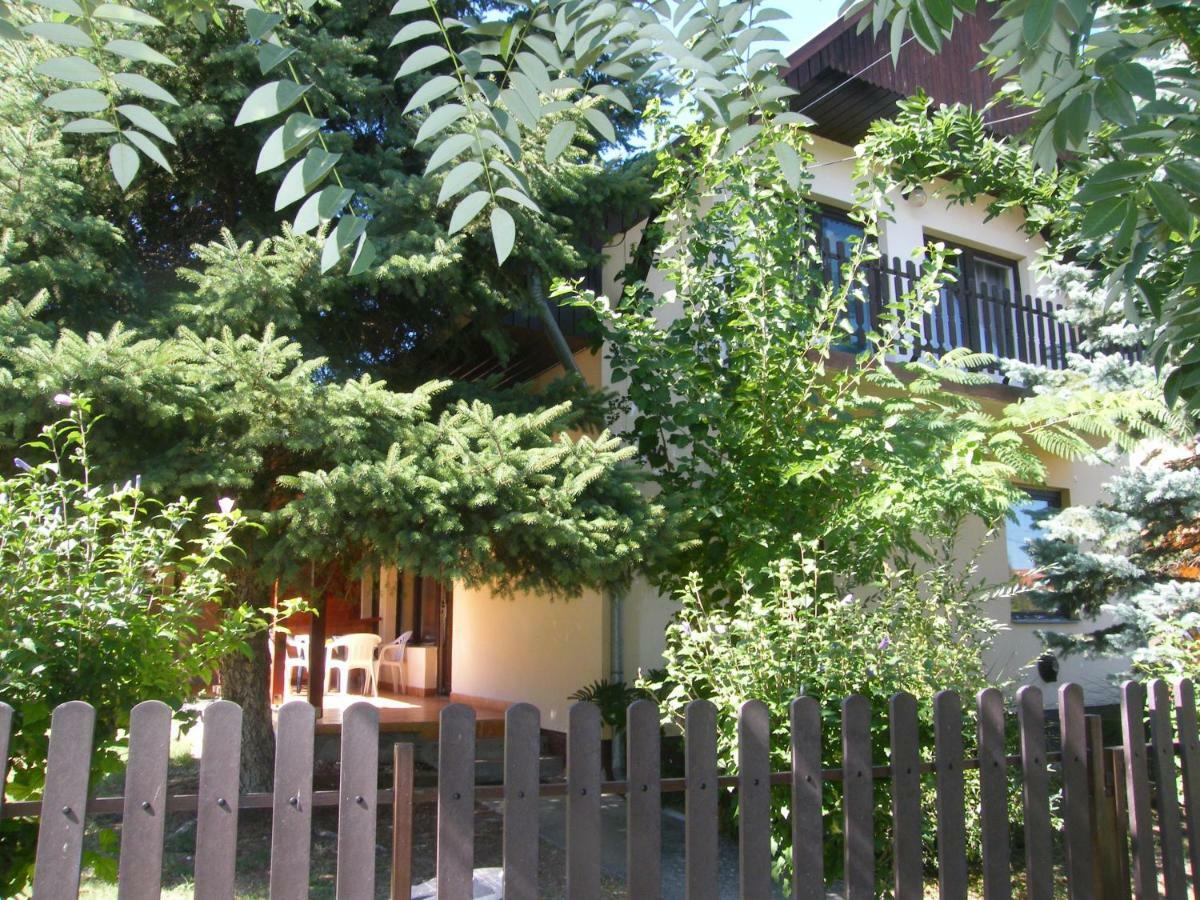 Roland Apartman Apartment Balatonlelle Exterior photo