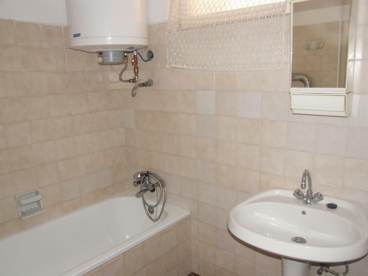 Roland Apartman Apartment Balatonlelle Exterior photo