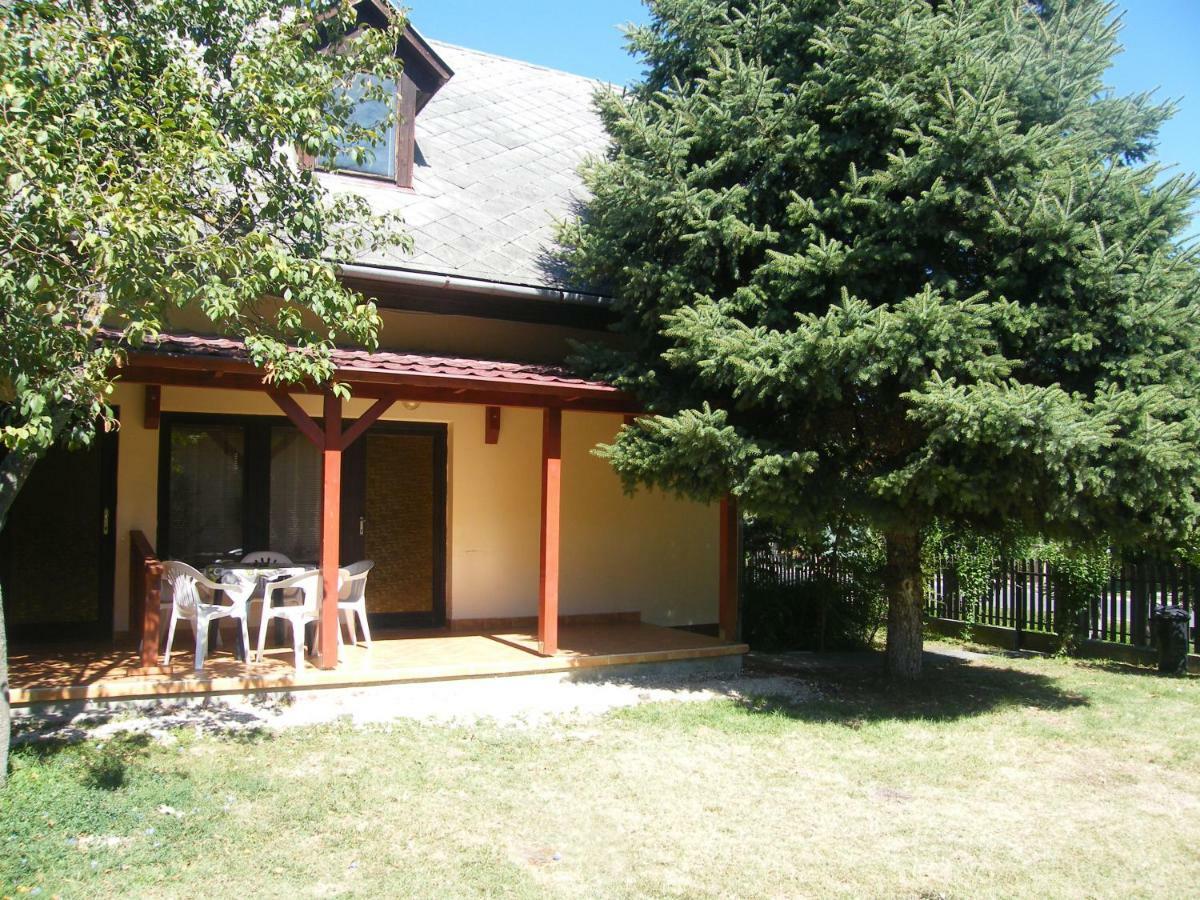 Roland Apartman Apartment Balatonlelle Exterior photo